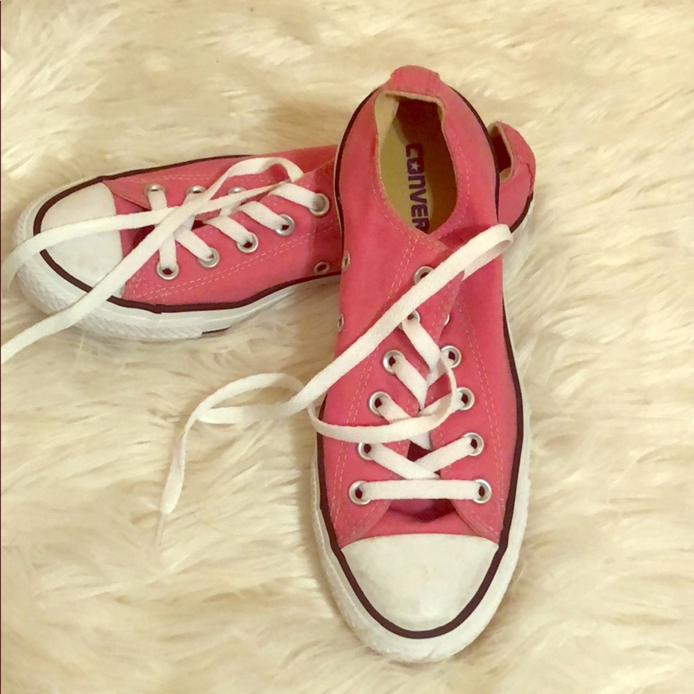 Pink converse